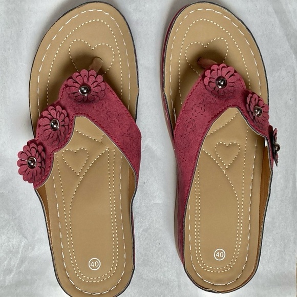 NEW Brick Red Sandals - Picture 4 of 15